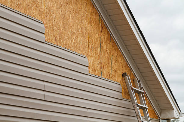 24/7 Emergency Vinyl Siding experts in Hawk Run, PA
